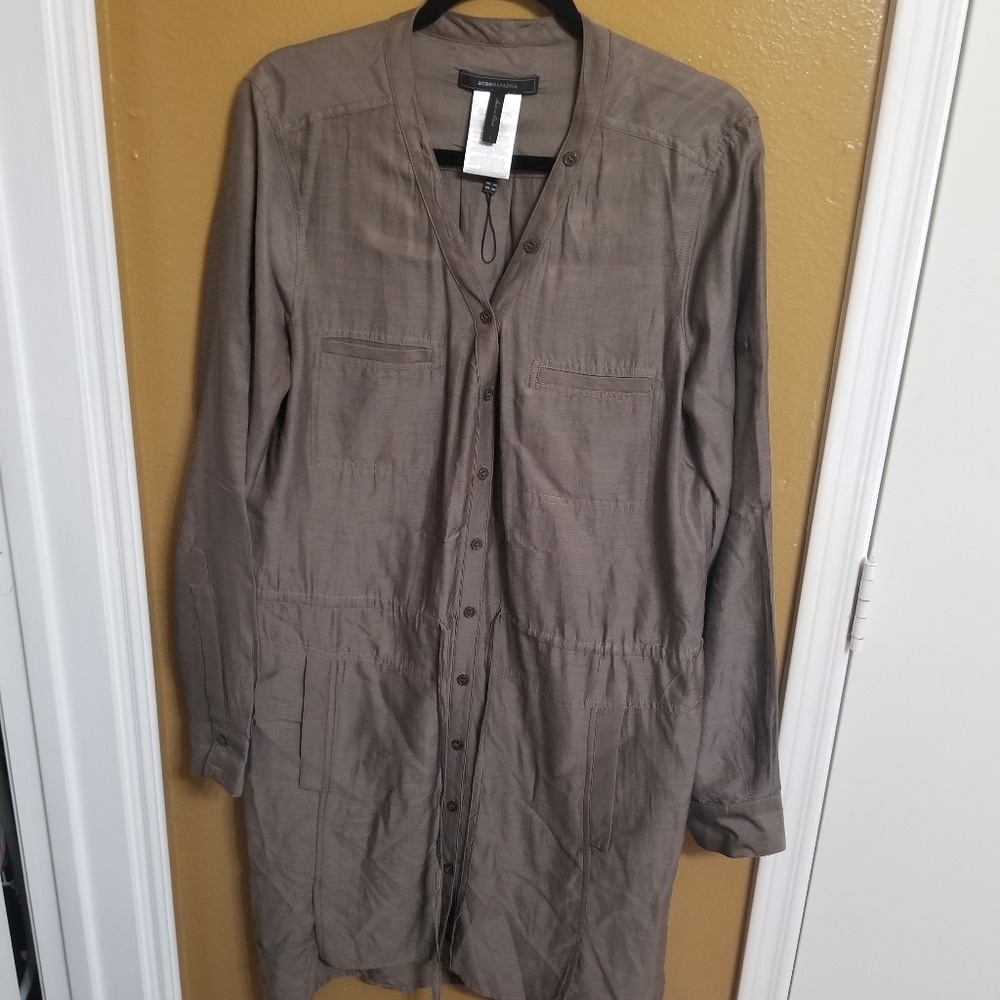 Long sleeve brown dress divided, new without tag, size L
